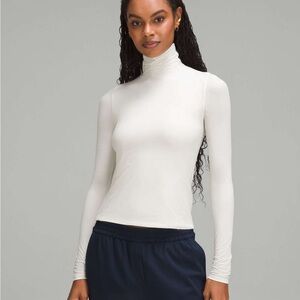 Lululemon Wundermost Nulu Long-Sleeve Turtleneck – Bone Sz 4